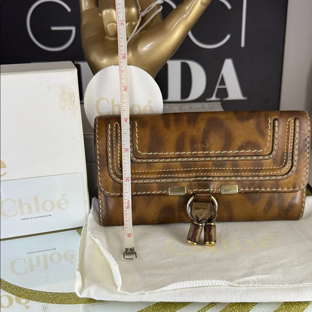 Chloe Brown Leather Wallet with Gold Details - Picture 7 of 10